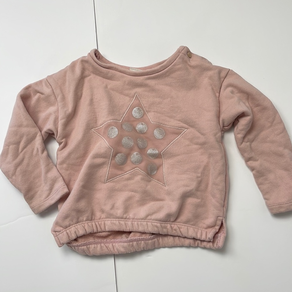ZARA girls size 3/4 pink sweatshirt with buttons on left shoulder